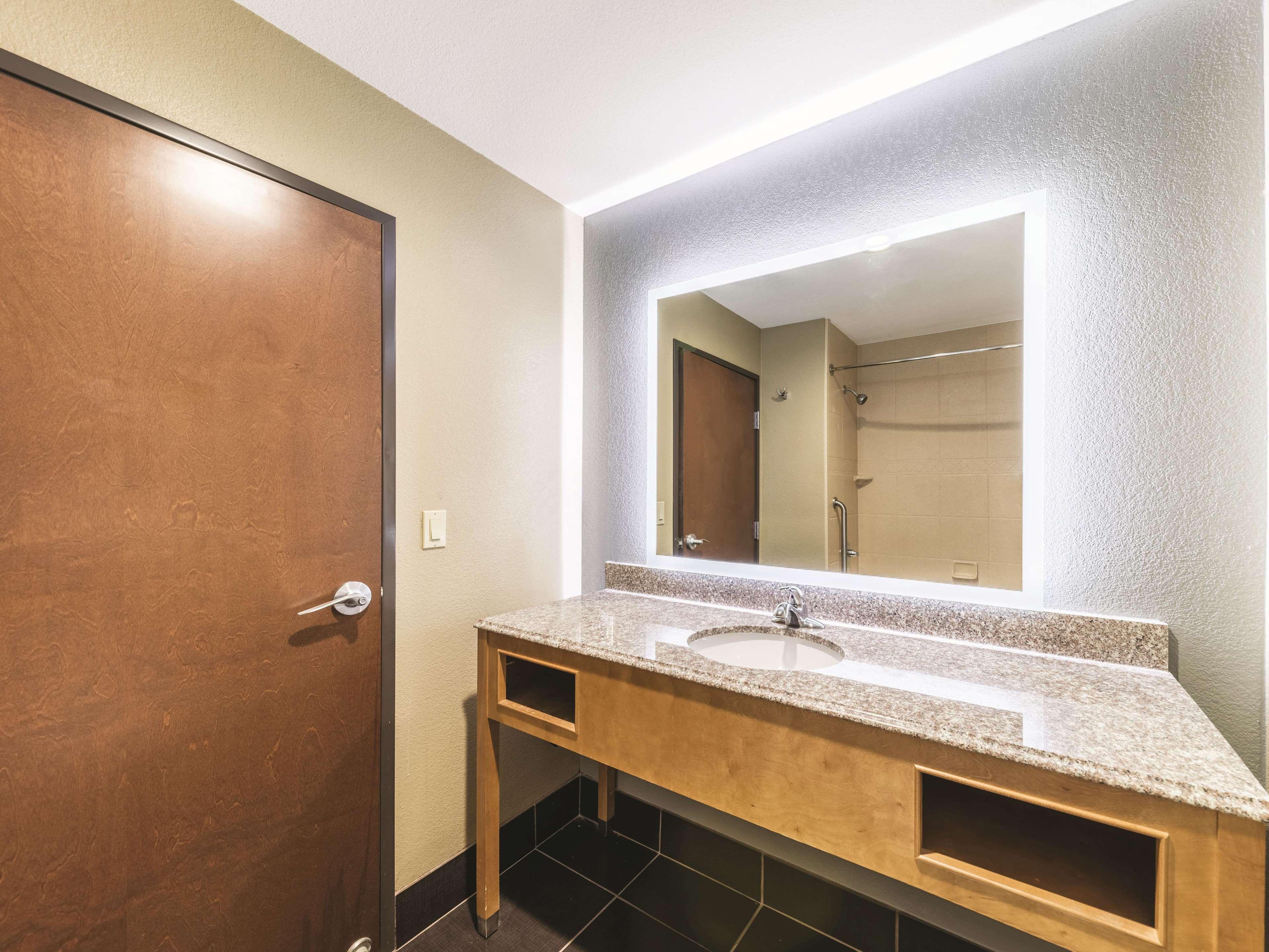 Hotel La Quinta By Wyndham Tulsa - Catoosa Esterno foto
