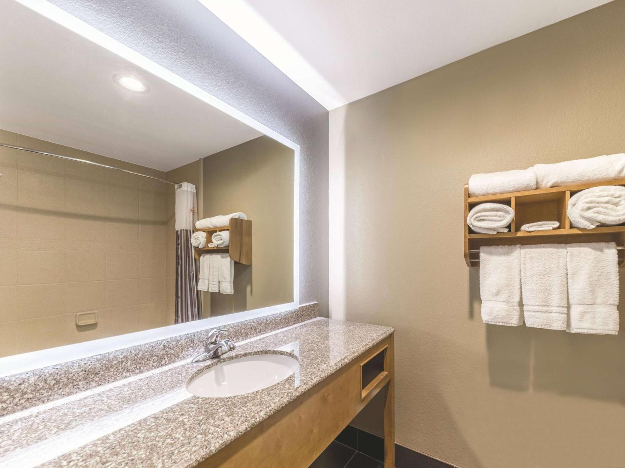 Hotel La Quinta By Wyndham Tulsa - Catoosa Esterno foto